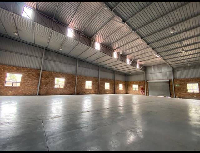 2,900M² WAREHOUSE FOR SALE IN ARMADALE